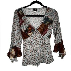 Y2K 2000s Patchwork Mixed Print V Neck Bell Sleeve Blouse Size Medium USA